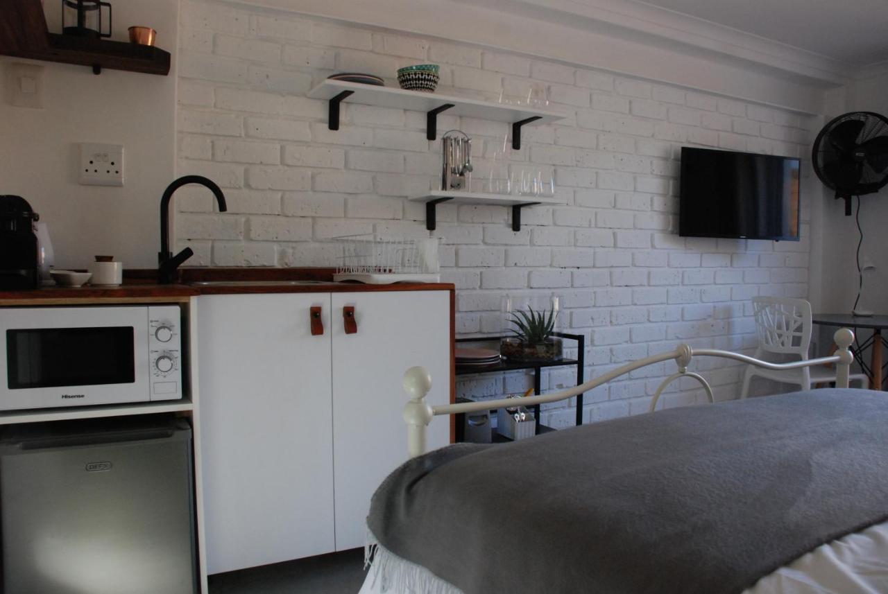Secure, Private, Queen Room Close To Airport Port Elizabeth Exterior foto