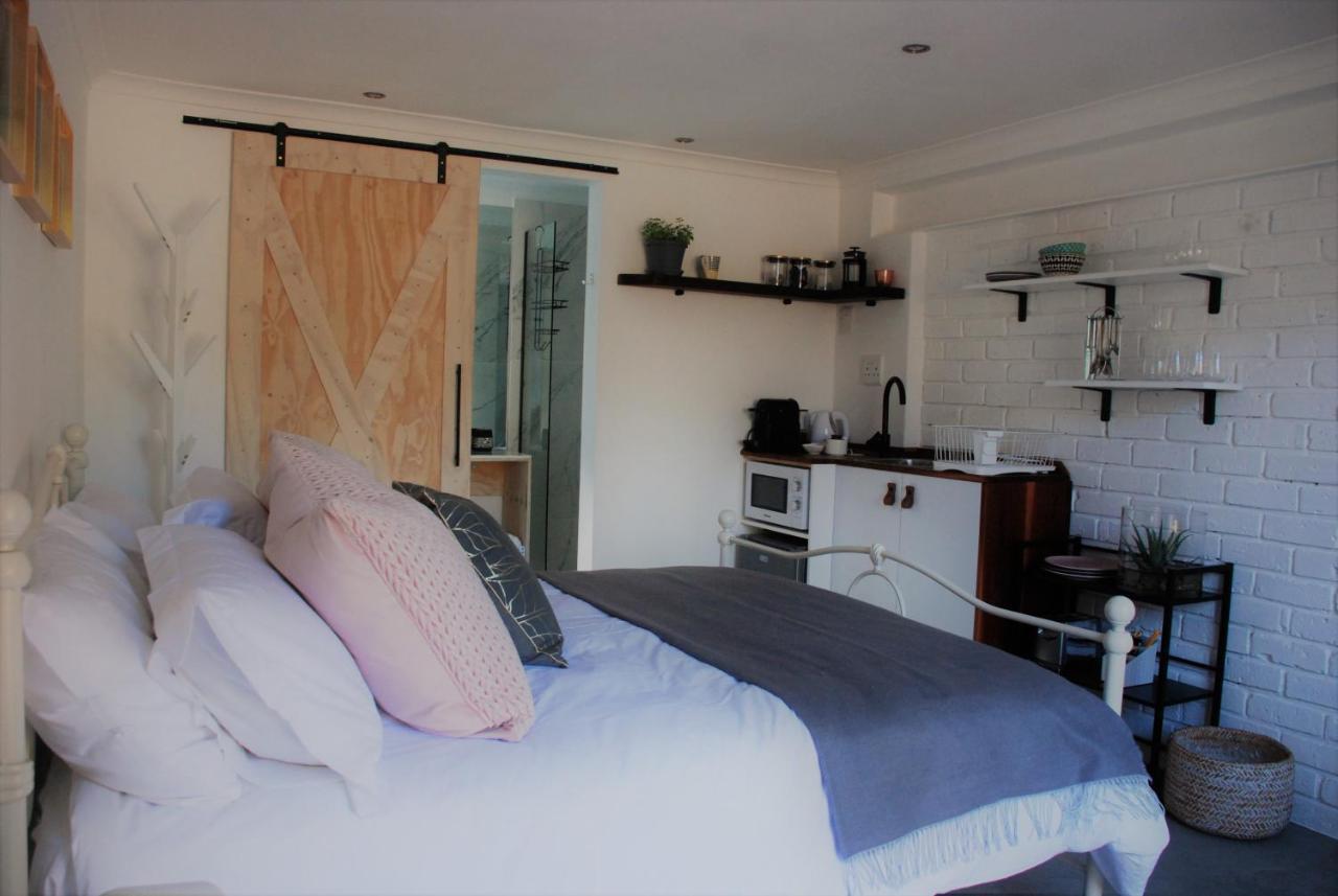 Secure, Private, Queen Room Close To Airport Port Elizabeth Exterior foto