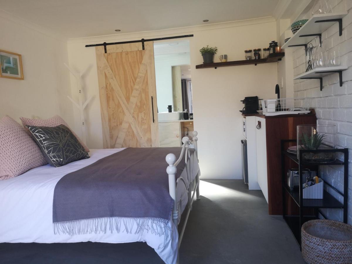 Secure, Private, Queen Room Close To Airport Port Elizabeth Exterior foto