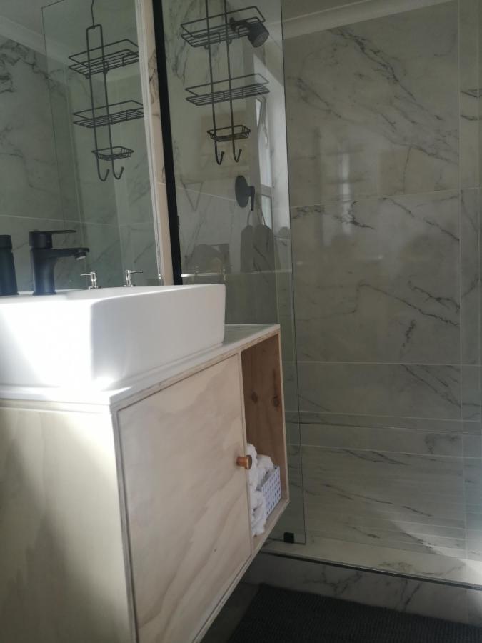 Secure, Private, Queen Room Close To Airport Port Elizabeth Exterior foto